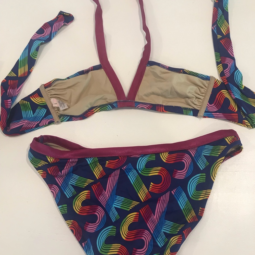 Bikini Set - Picture 2 of 2